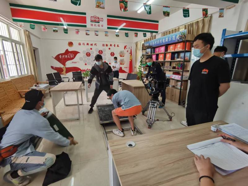 追星女孩心理学分析报告：沧源广告片拍摄公司揭秘饭圈应援式传播逻辑